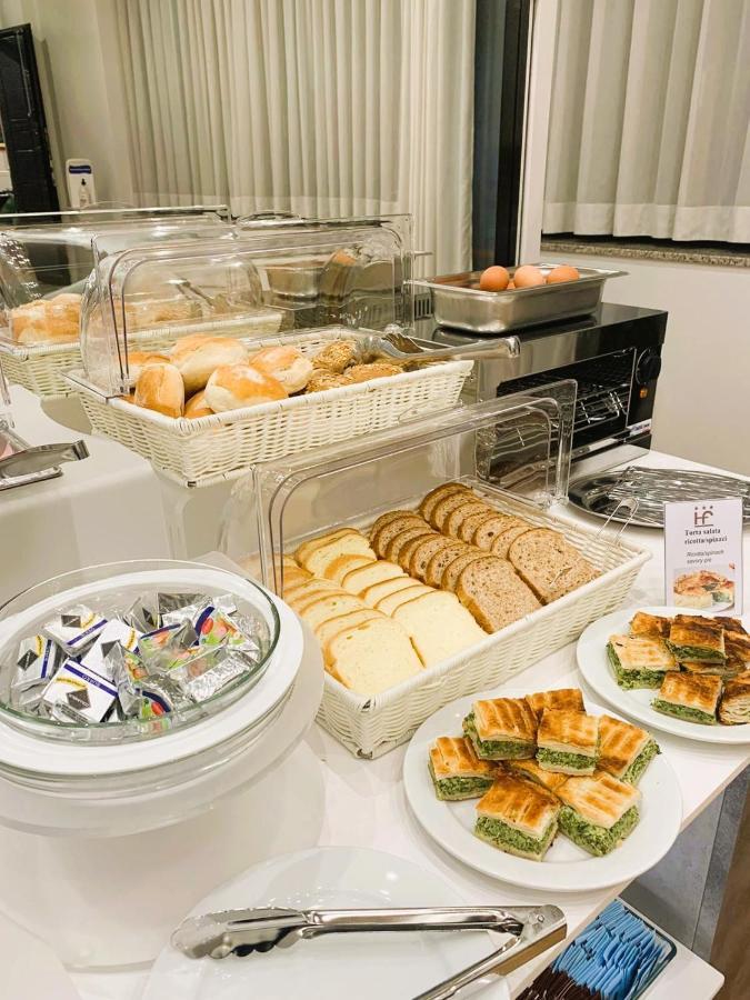 Flora Hotel 3*
