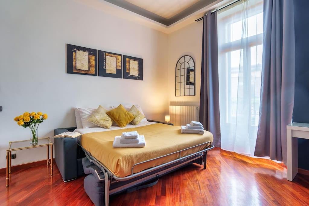 - Luxury In Porta Venezia Milano