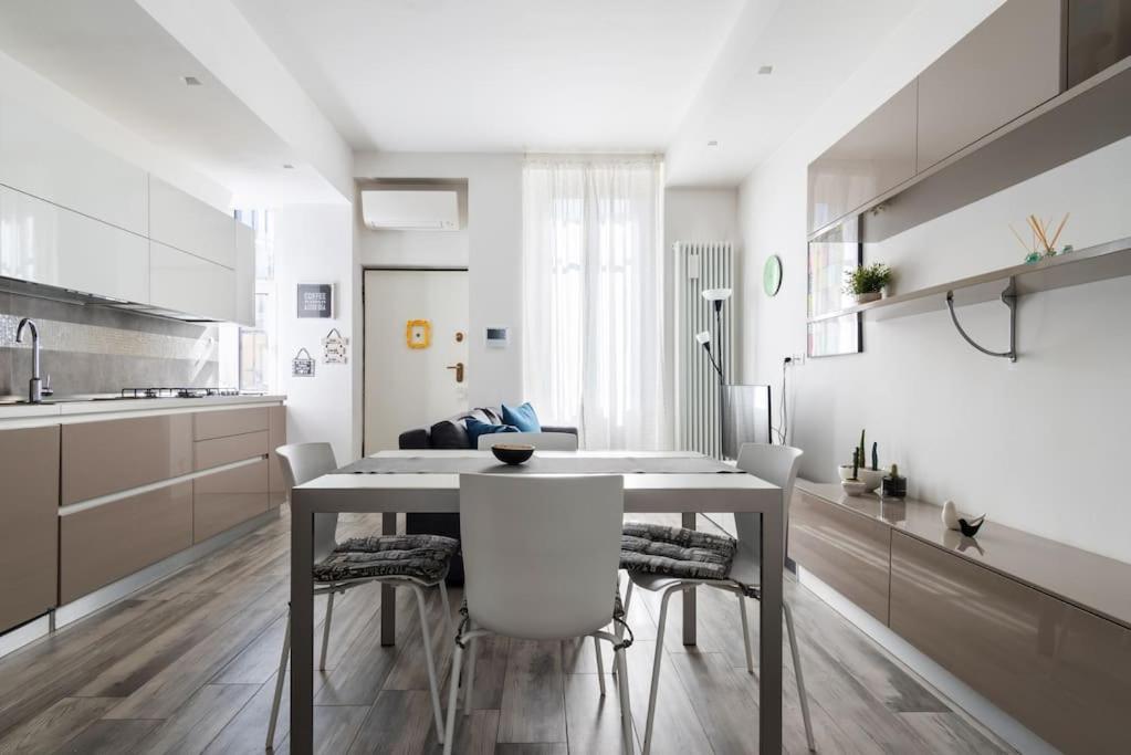 Bilocale - La Ringhiera Dell'isola Milano