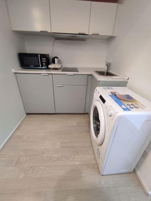 Duomo Porta Venezia Mini Loft Con Wifi E Netflix Appartamento *