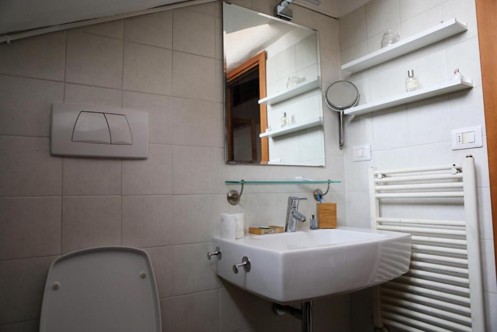 L'arche Comfort&relax - Yellow House Di Viale Certosa * Milano