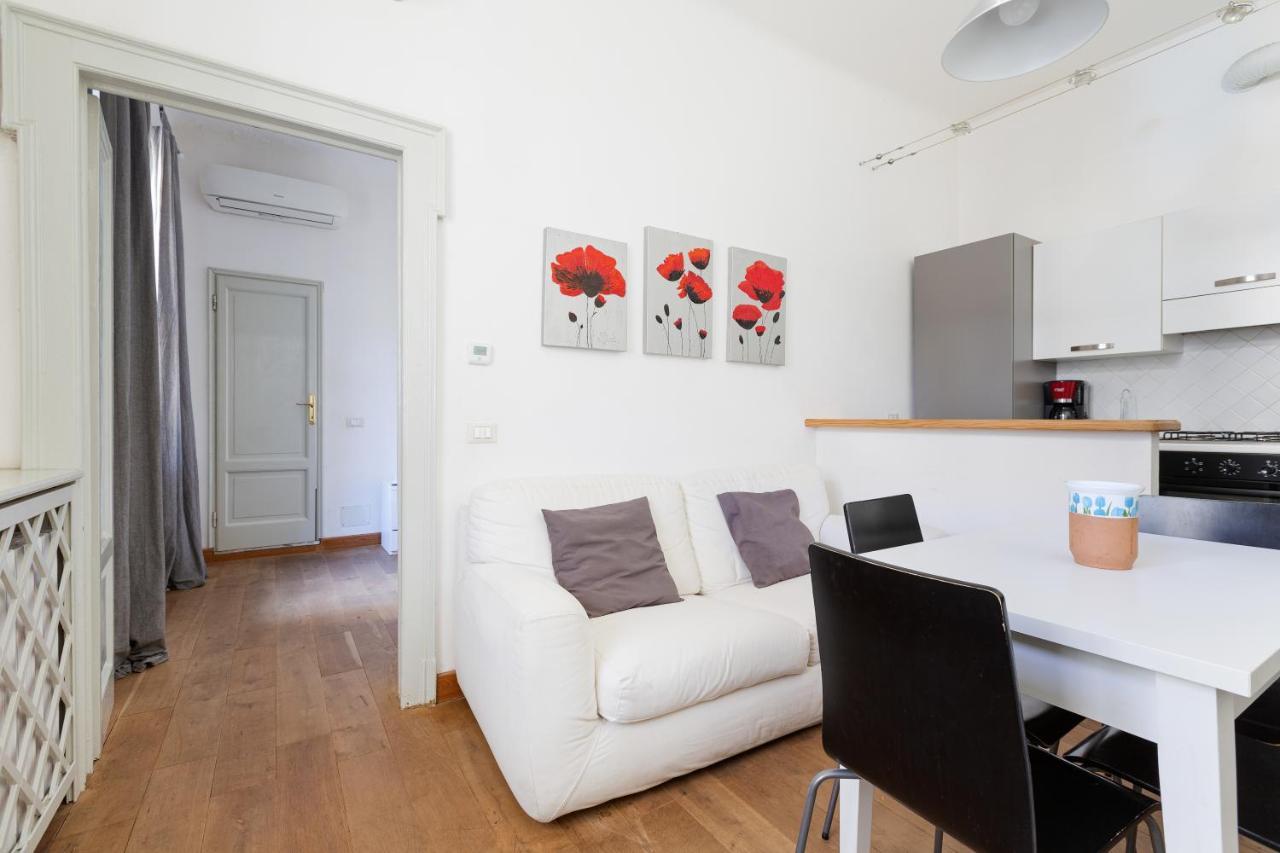 Comfy Apt - Calvairate District