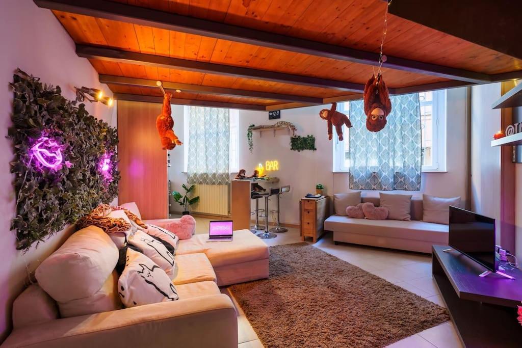 Insthouse - Let's Chill It! *