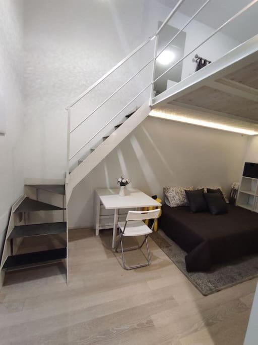 Duomo Porta Venezia Mini Loft Con Wifi E Netflix Appartamento Milano