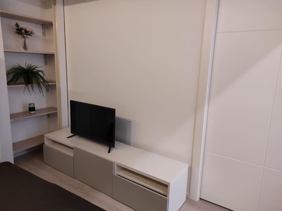 Duomo Porta Venezia Mini Loft Con Wifi E Netflix Appartamento