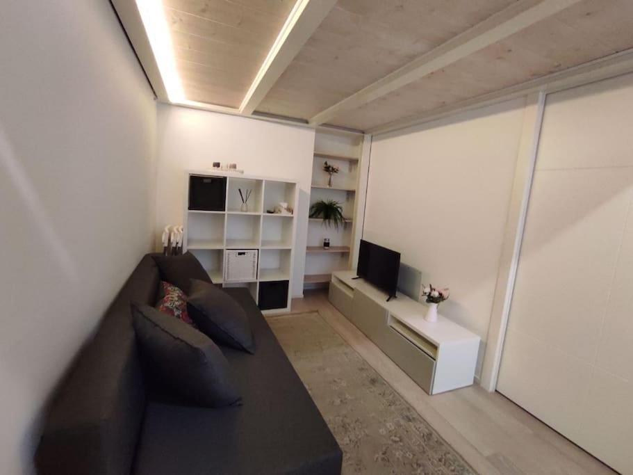 Duomo Porta Venezia Mini Loft Con Wifi E Netflix Appartamento *