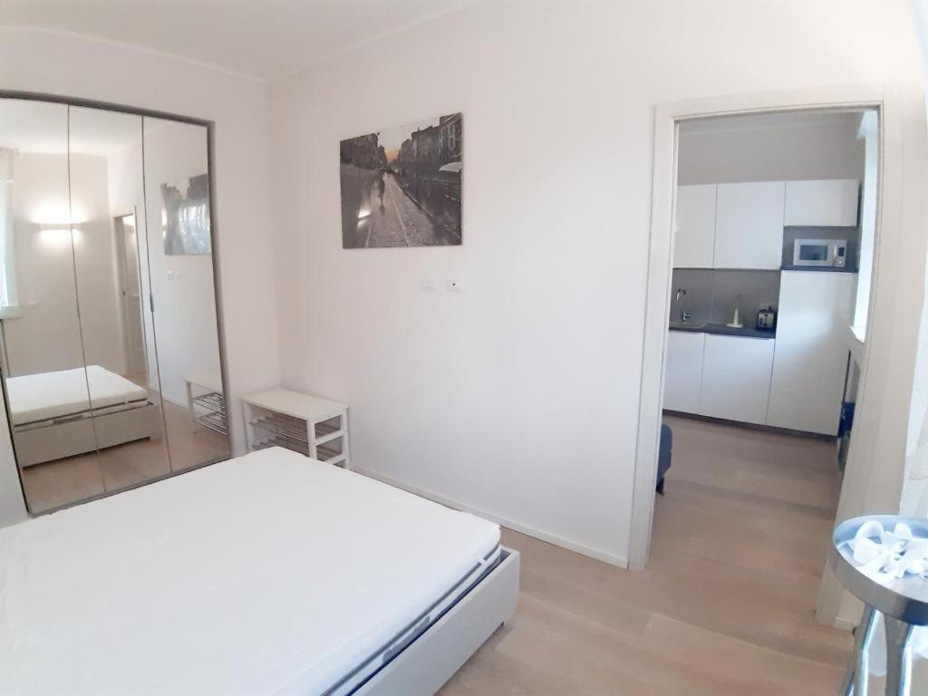 Easy Italy Apartment Milan