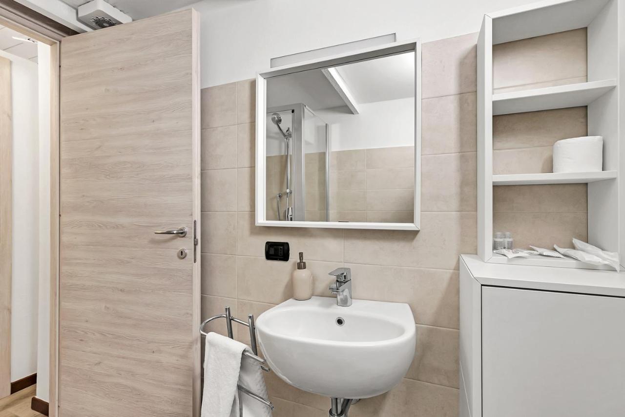 Loft Daiquiri Nel Centro Di Milano, Via Sottocorno, Porta Vittoria Lejlighed *