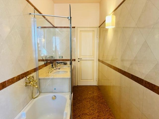 Comecasa Elegant De Sanctis * Mailand