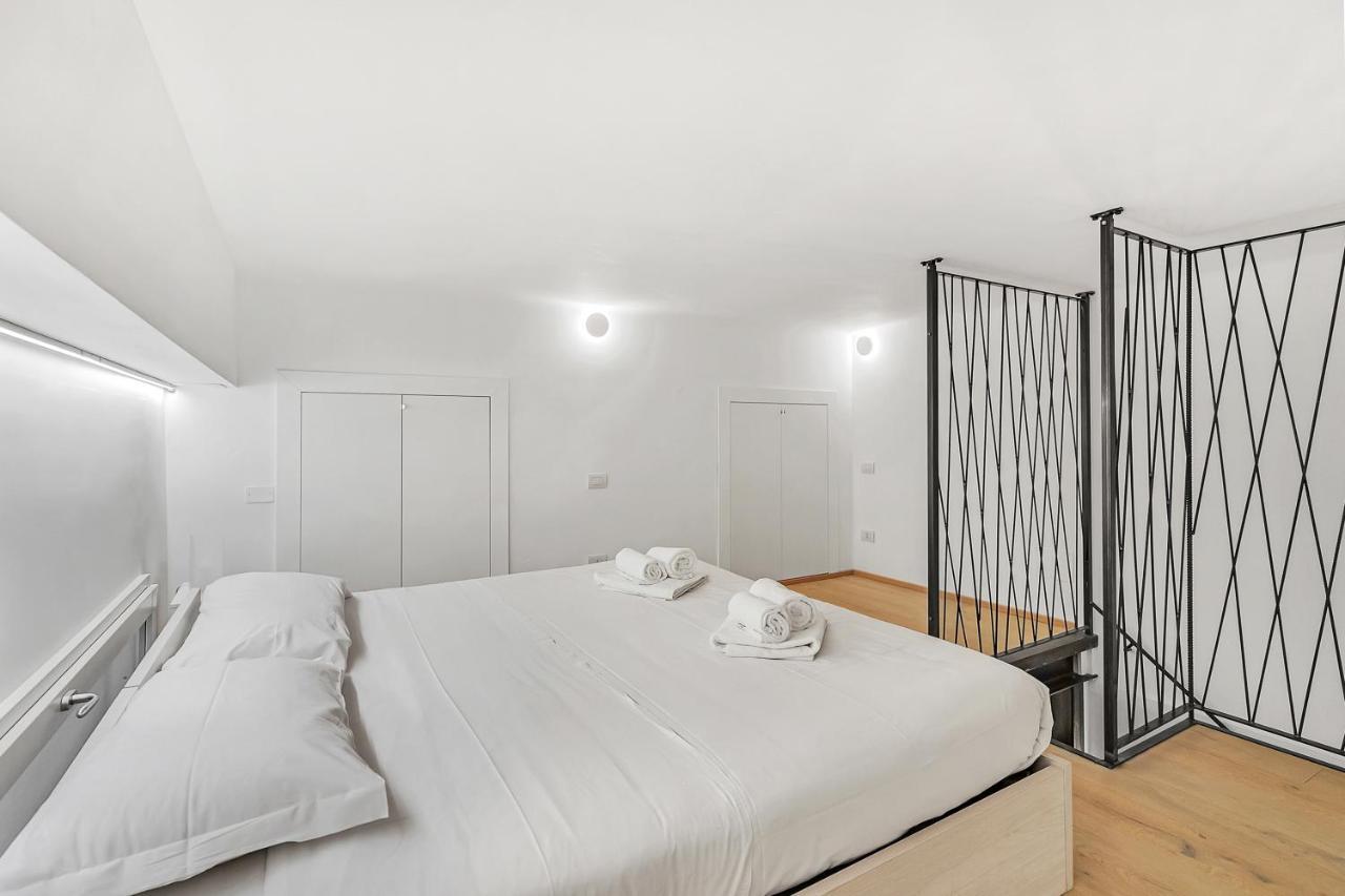 Loft Spritz Nel Centro Di Milano, Via Sottocorno, Porta Vittoria