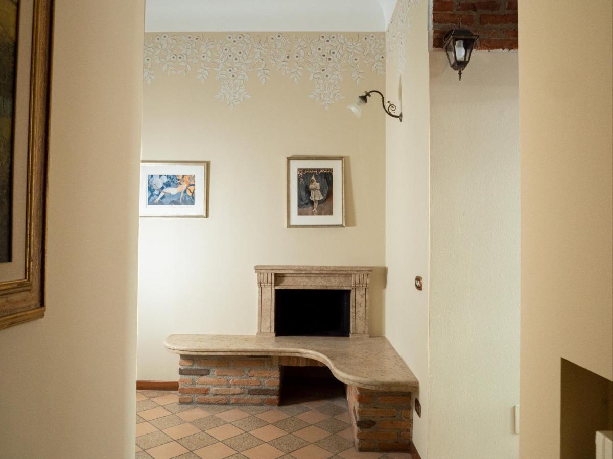 Wonderful Downtown Apartment-hd Netflix, King-size Bed, Two Minutes' Walk From Metro Appartement