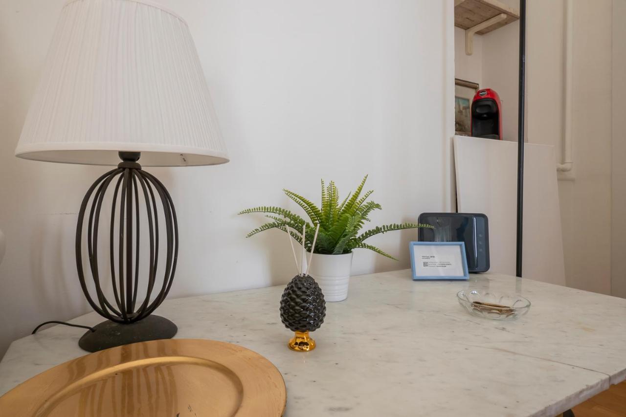 Luxury Flat Between Navigli And Duomo - Sambuco * Milan