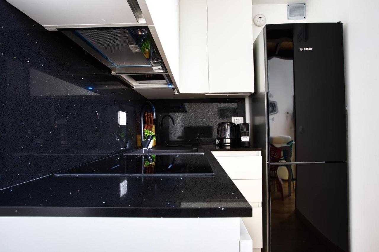 Apartment Joivy Charismatic 1-bed Flat With Parking Milan