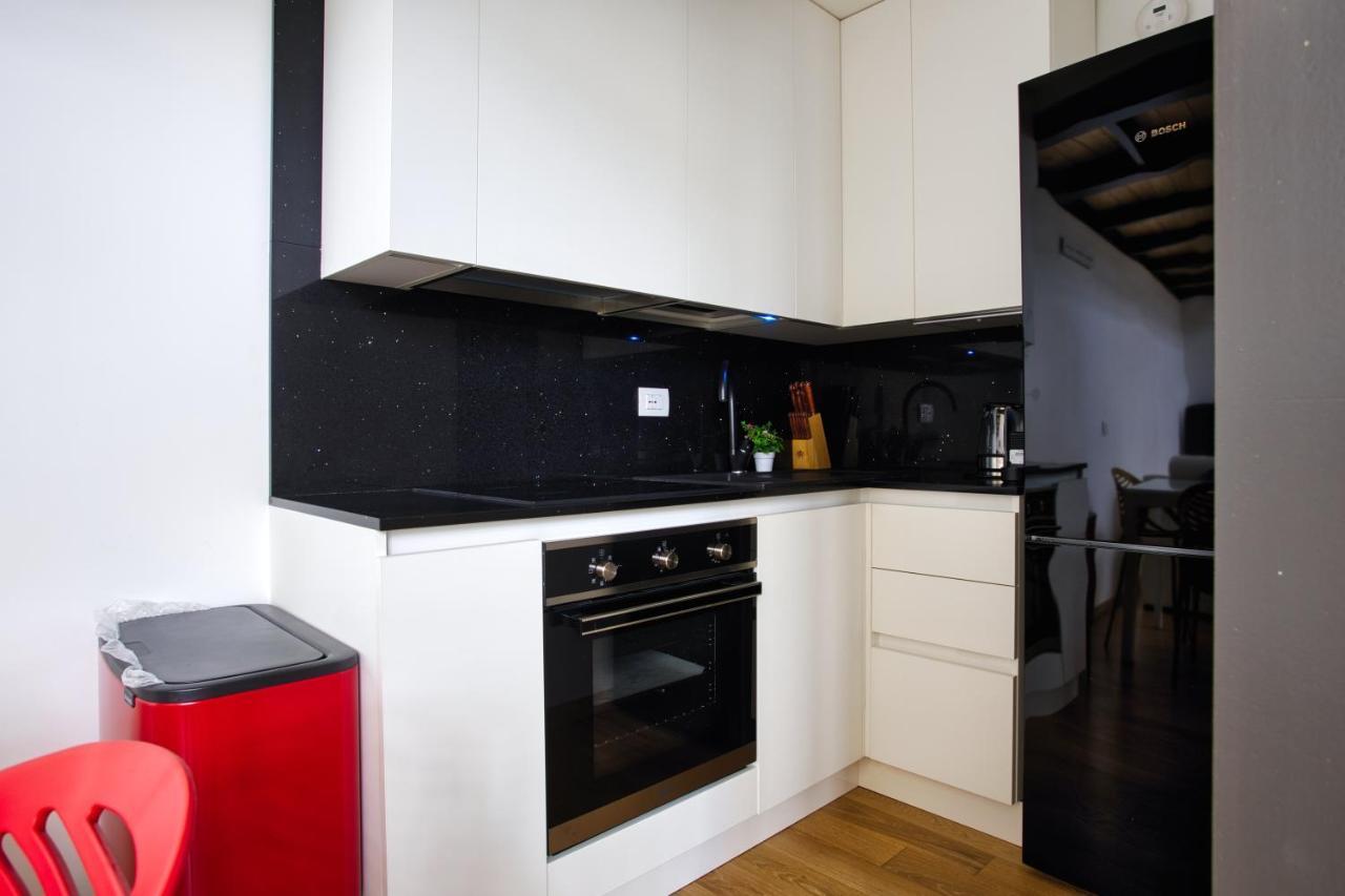 Joivy Charismatic 1-bed Flat With Parking