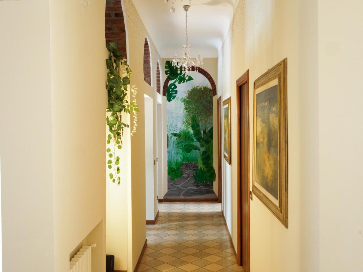 Wonderful Downtown Apartment-hd Netflix, King-size Bed, Two Minutes' Walk From Metro Appartement