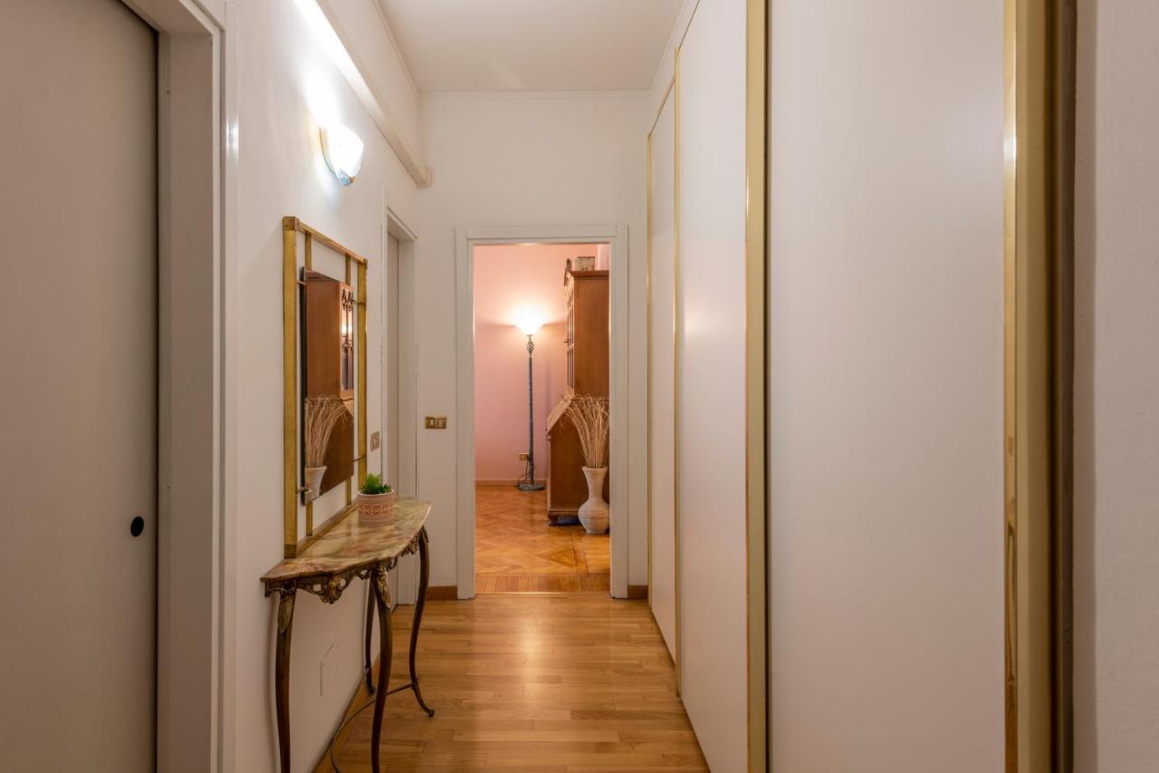 Apartment Bnbutler - Principe Eugenio - Casa Corsini, Un Angolo Retro