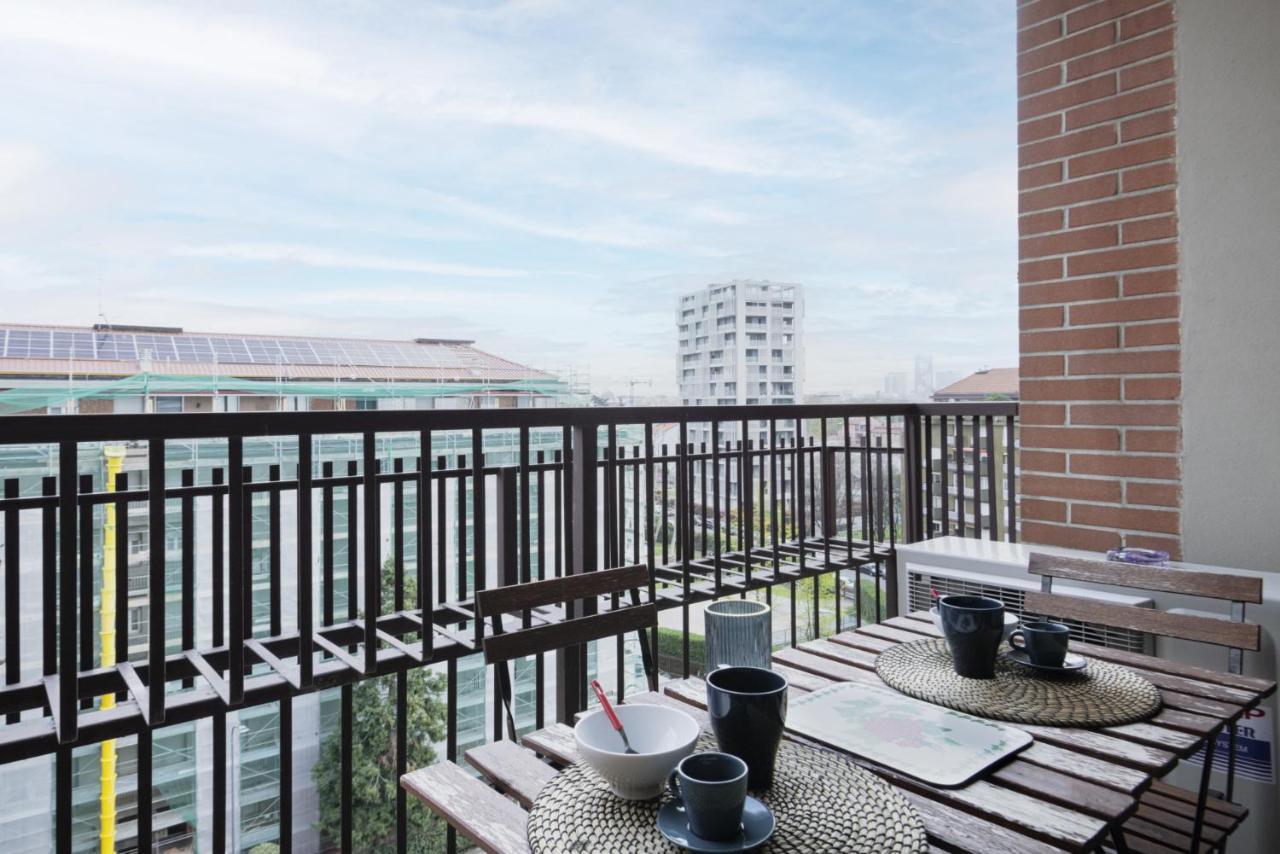 Appartamento Easylife - Accogliente Dimora Con Balcone Milano