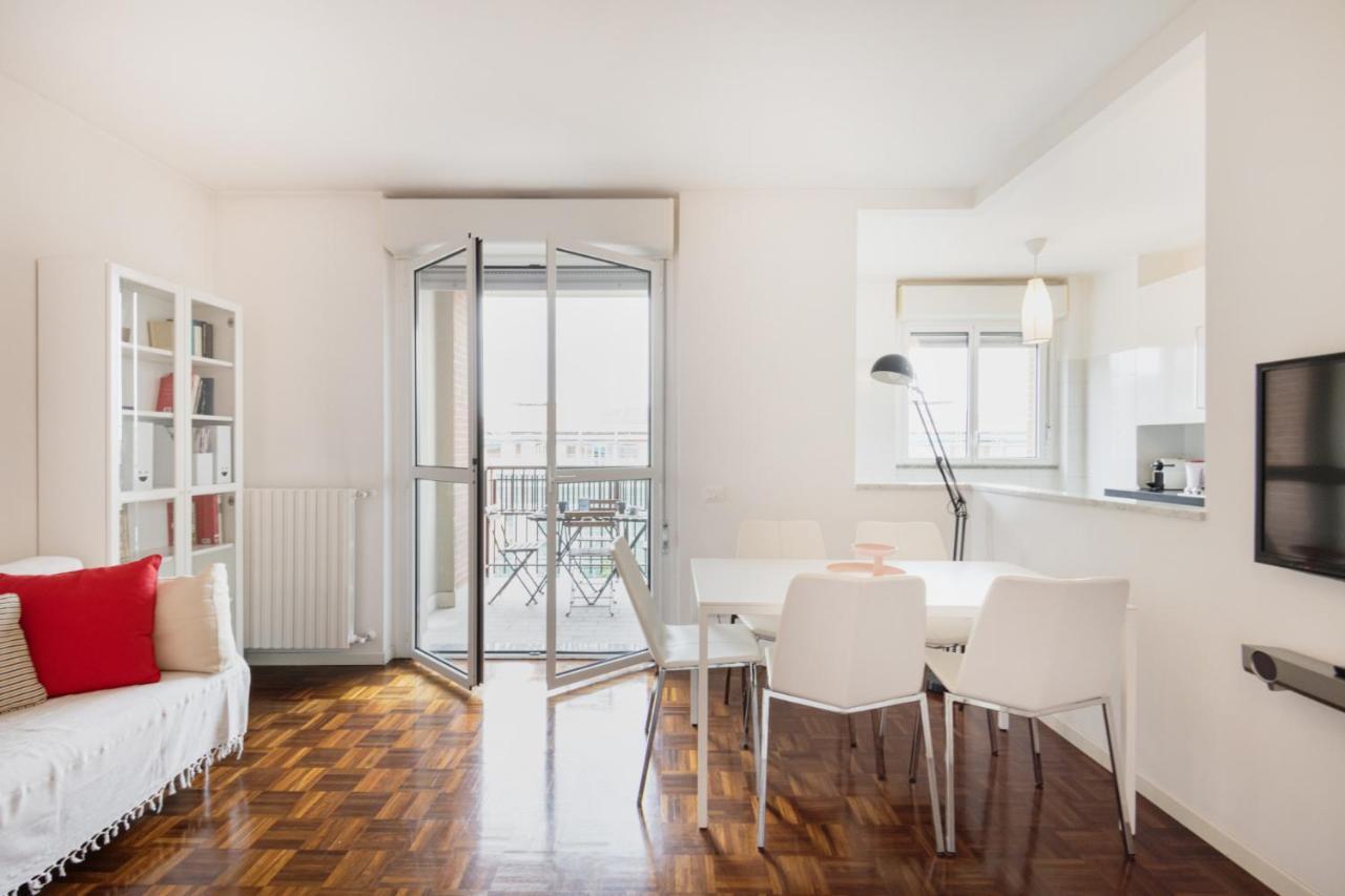 Easylife - Accogliente Dimora Con Balcone Appartamento Milano
