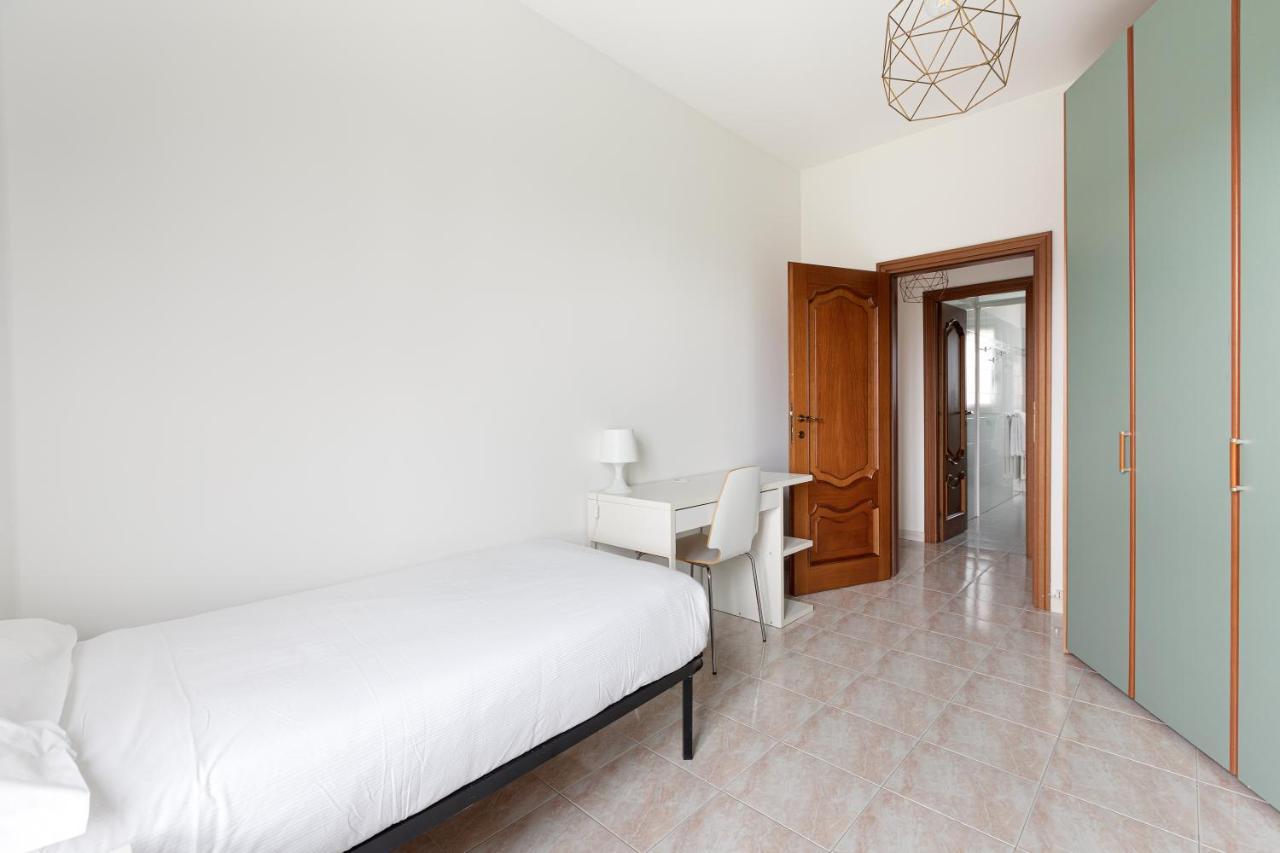 Comfy X6 - 400 M Far From Bonola Mm1 Apartment Milan