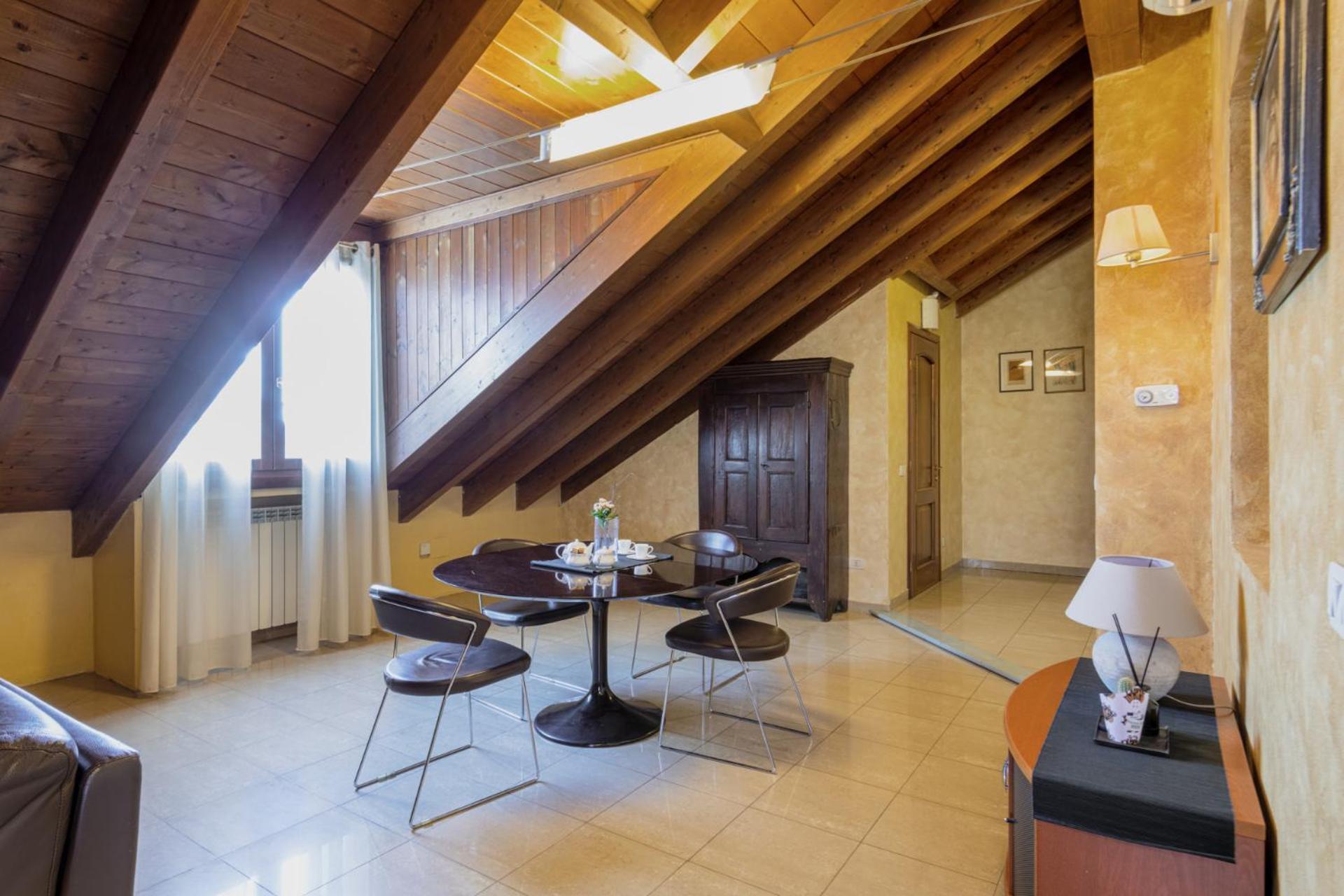 Apartment Easylife - Esclusivo Attico In S Babila Mailand