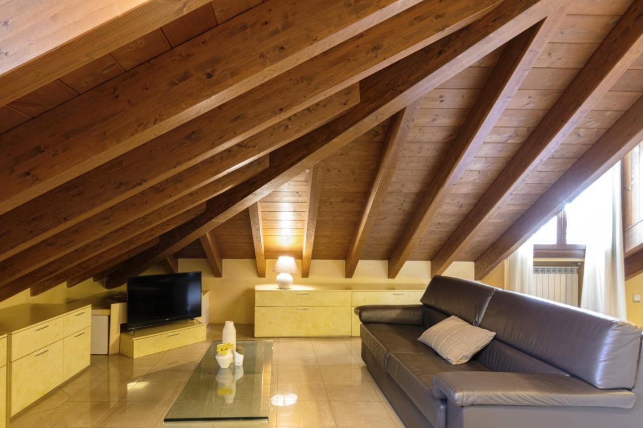 Easylife - Esclusivo Attico In S Babila Leilighet