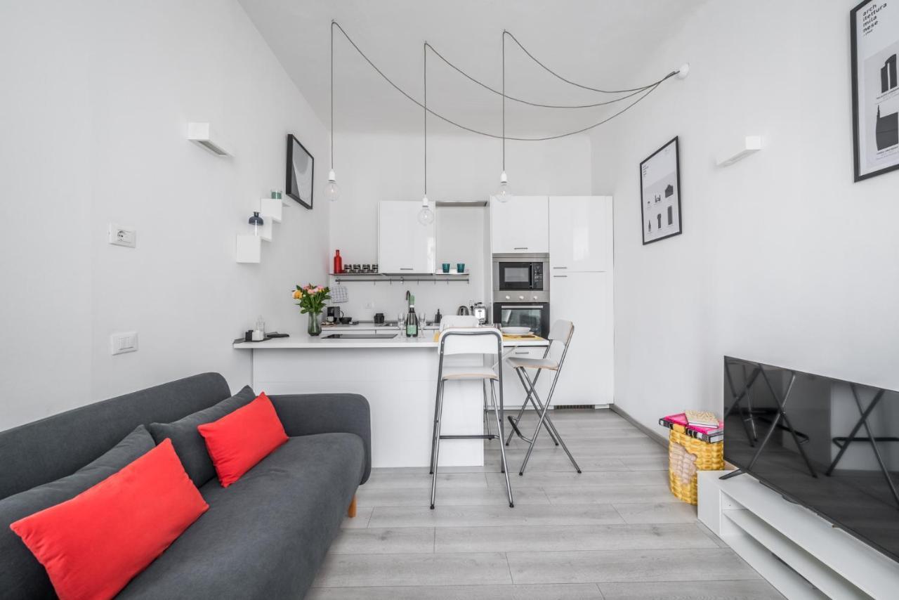 The Minimal Chic - Isola District * Milan