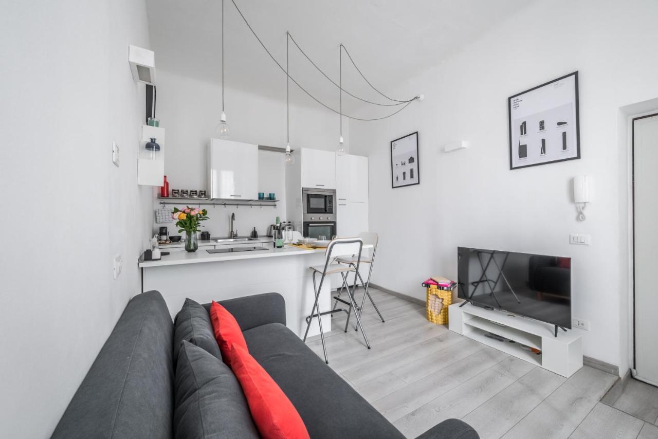 The Minimal Chic - Isola District Apartment *