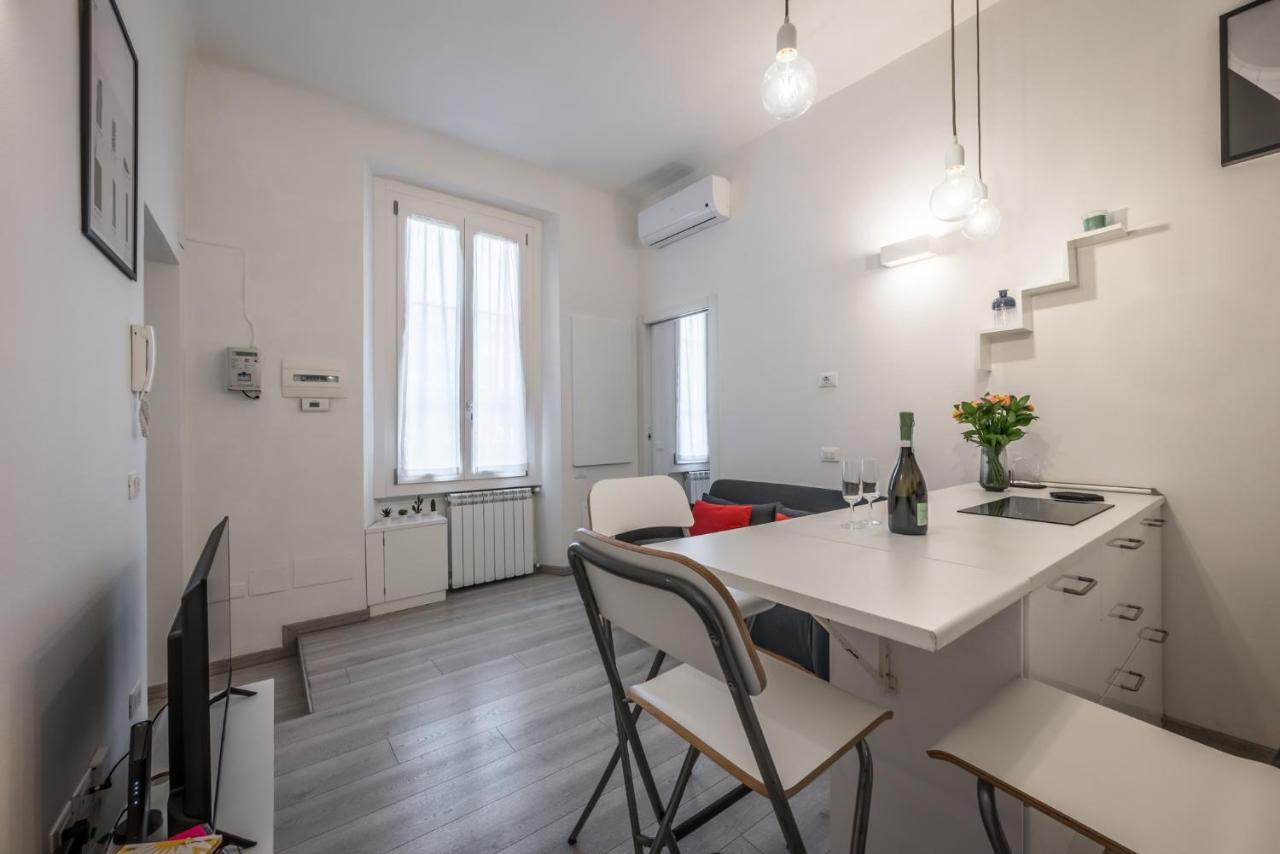 The Minimal Chic - Isola District Apartment Milan