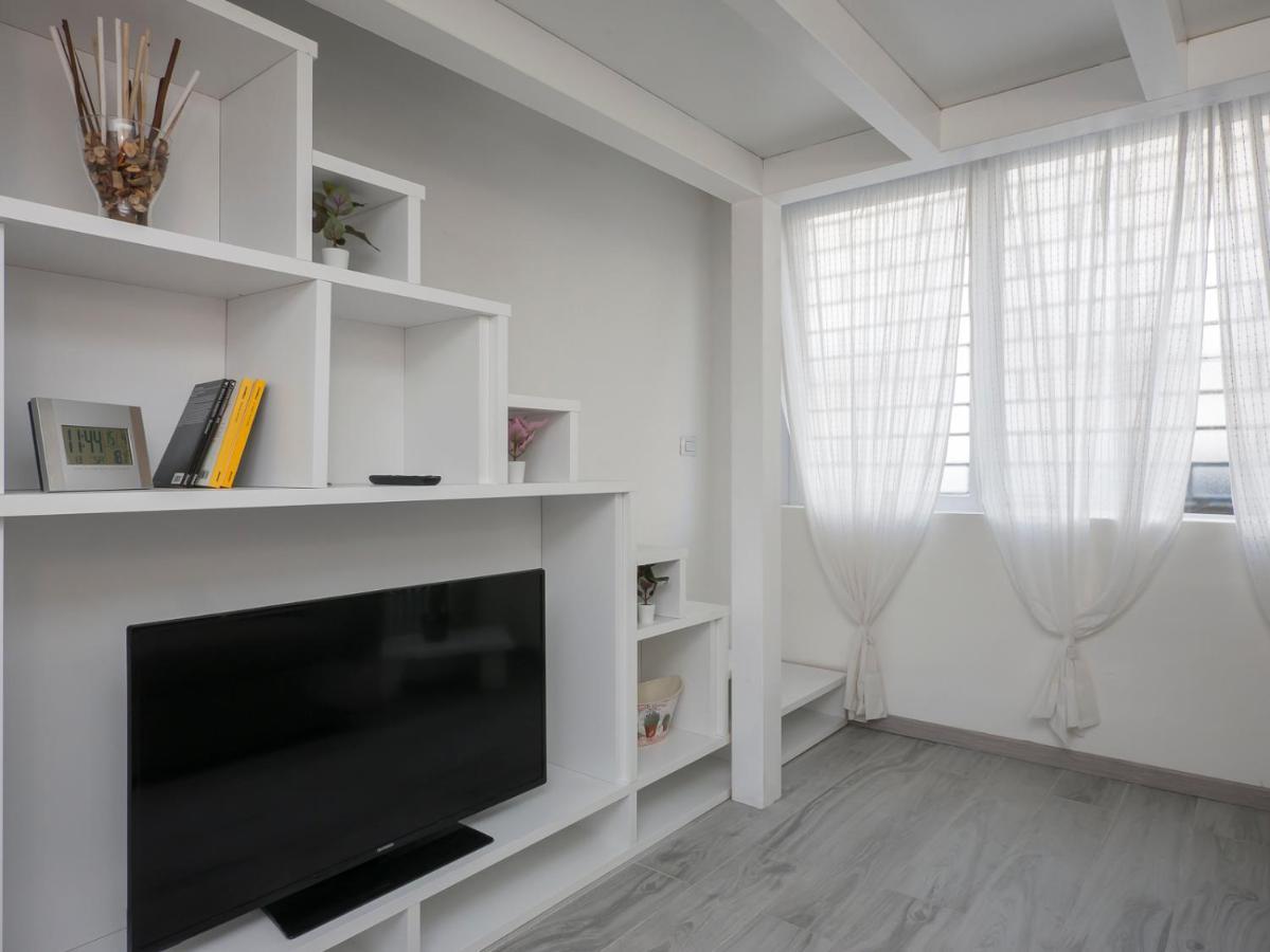 Apartment I Host - Neera 22