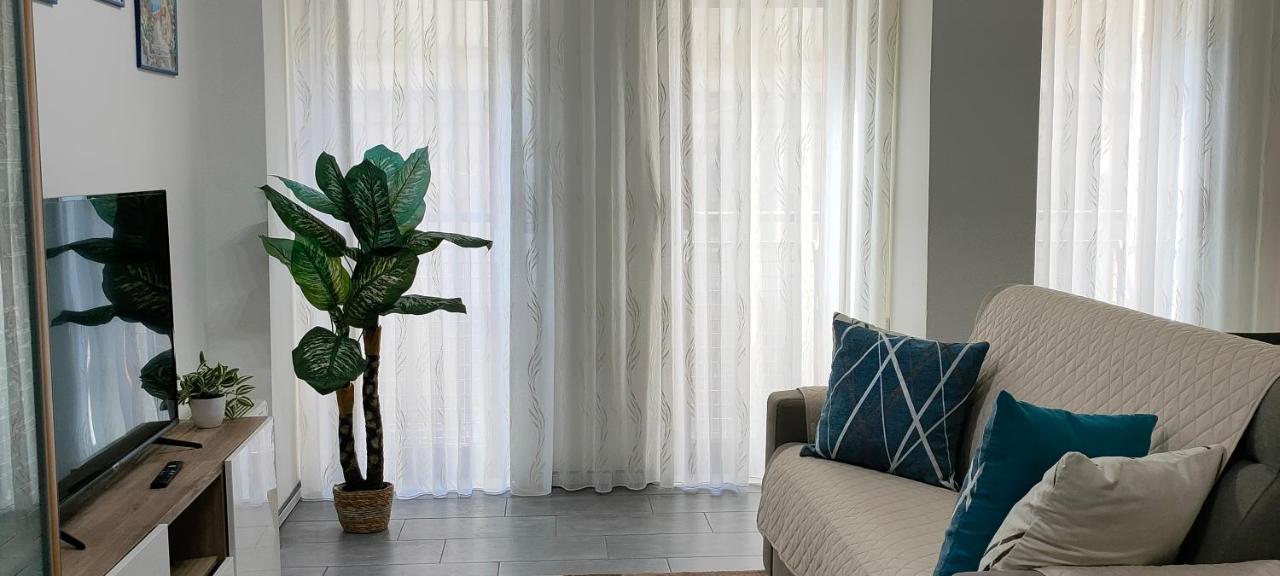 Lf Luxury Homes Apartment