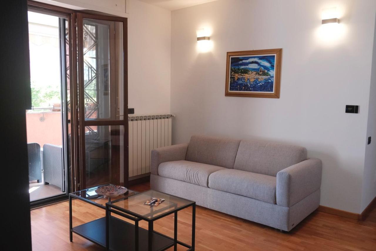 Leilighet Bwr - Bilocale Con Terrazzo, Via Gonin *