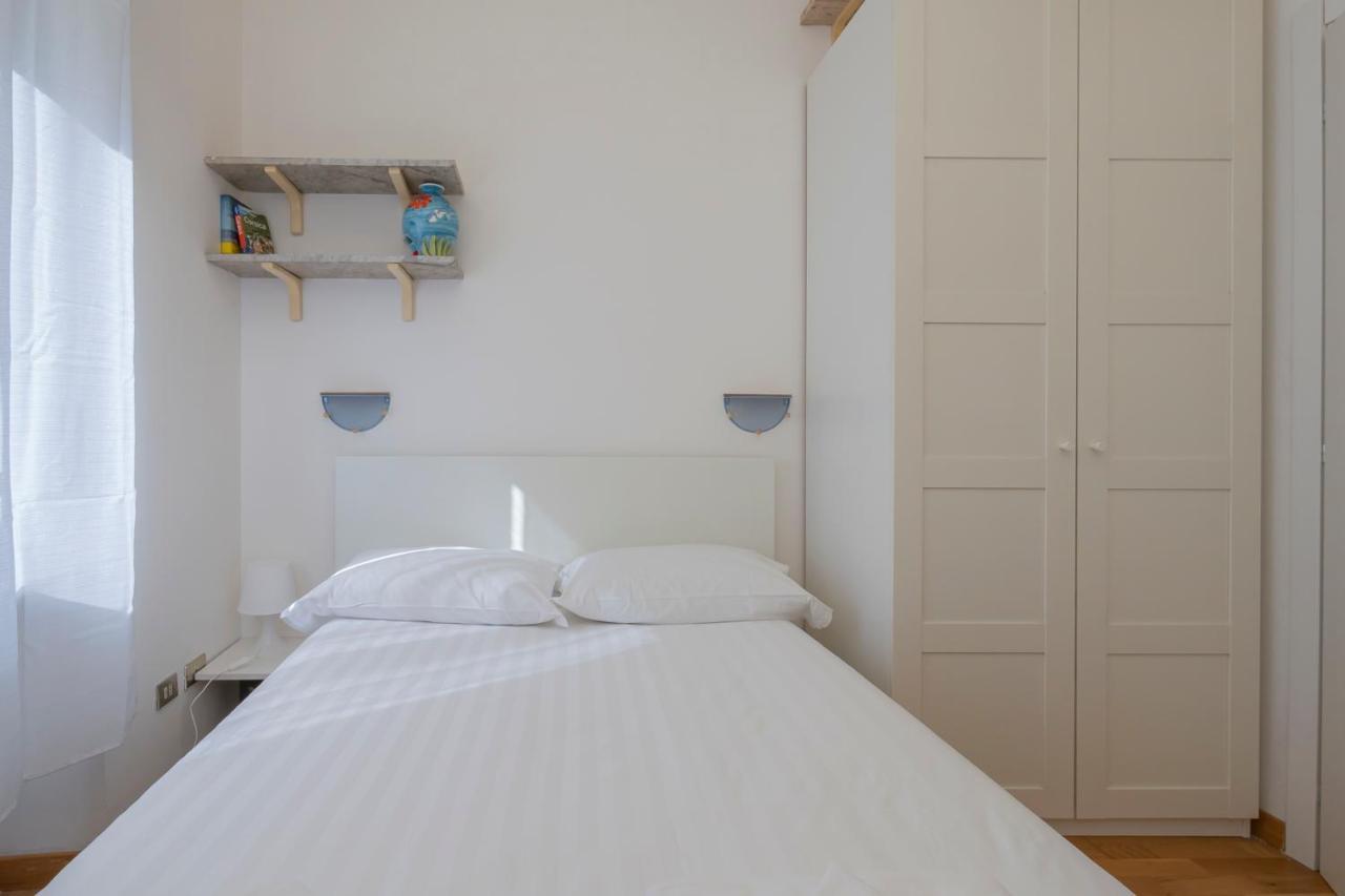Luxury Flat Between Navigli And Duomo - Sambuco * Milan