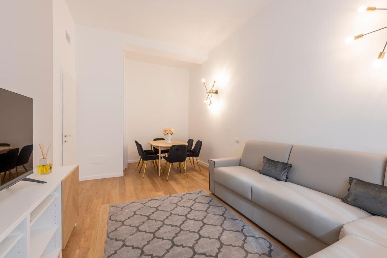 Royal - Centro Cadorna Apartment *