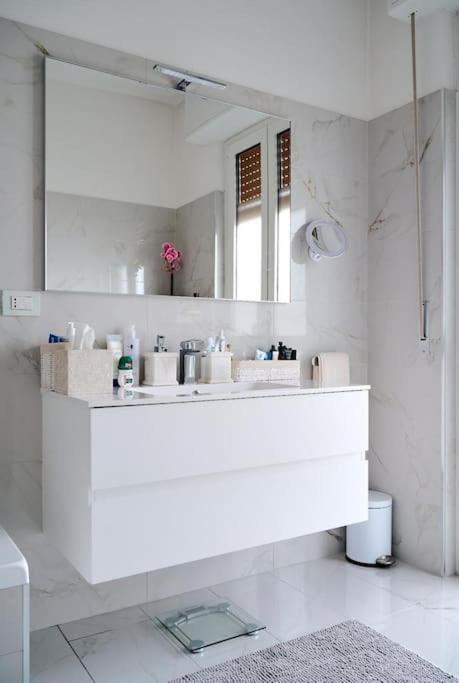 Apartment Lux 180sqm Flat - Entire Last Floor Mailand