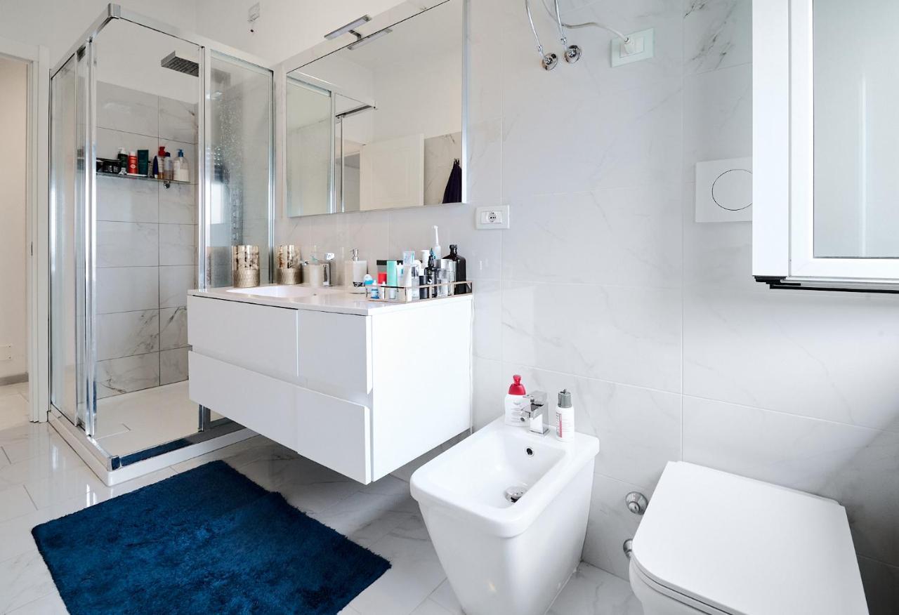 Lux 180sqm Flat - Entire Last Floor