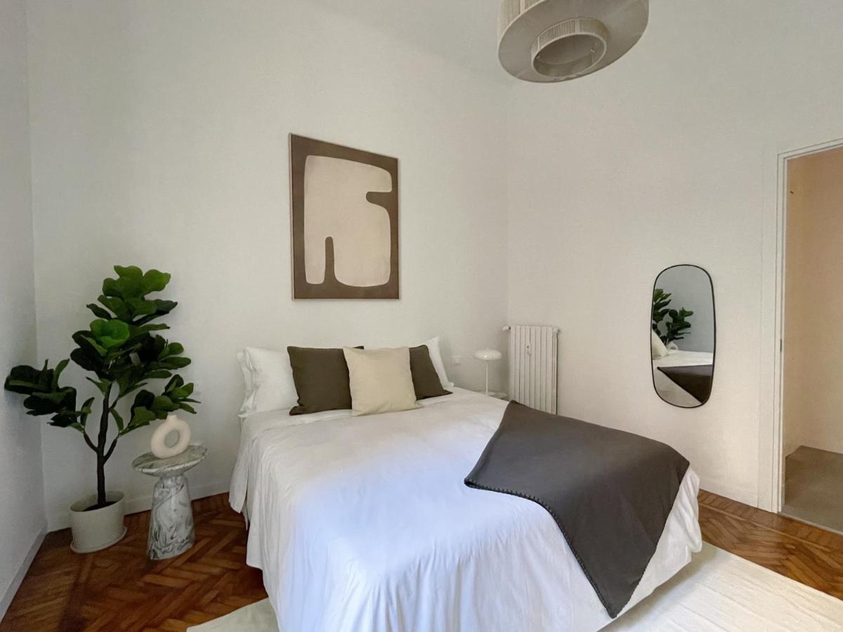Casa Unica - Spacious & Contemporary - Bullona I Milan