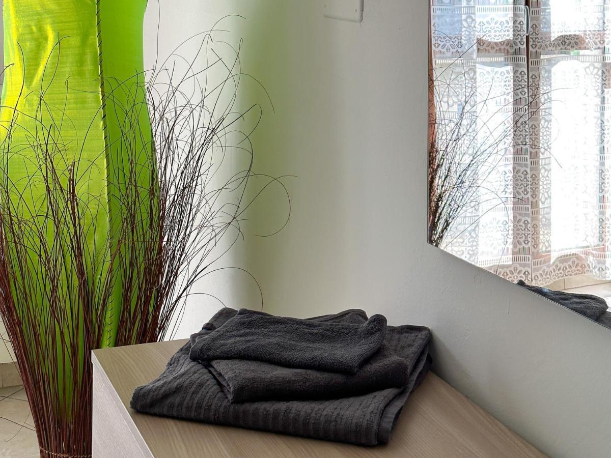 Modern Isola - Metro & Self-checkin Appartement