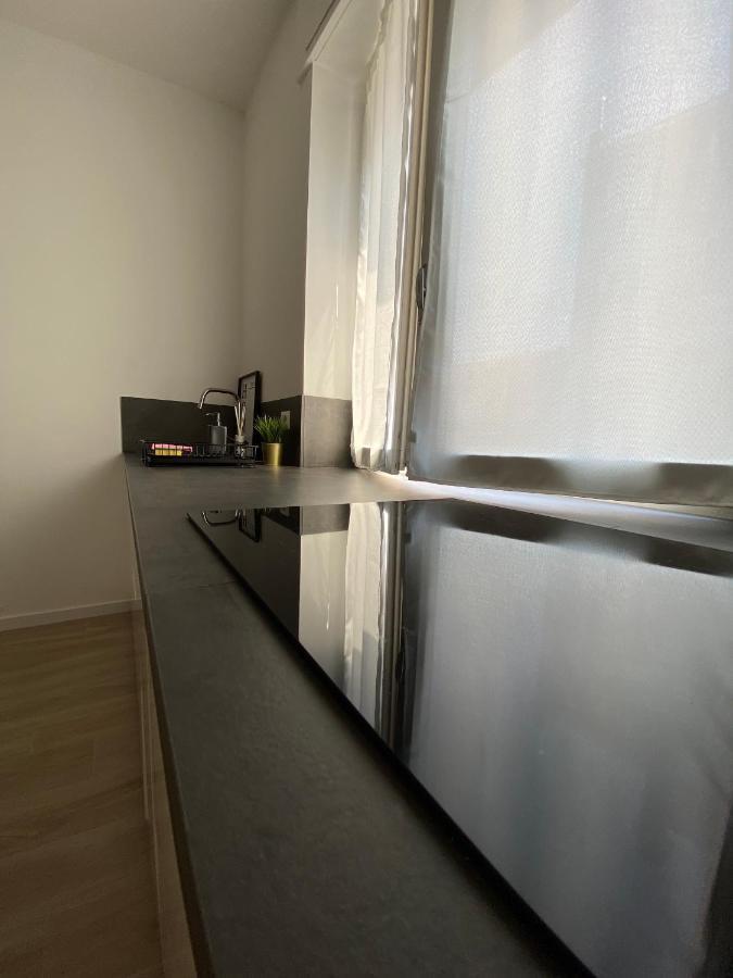 Renovated In The Center Of Apartment *