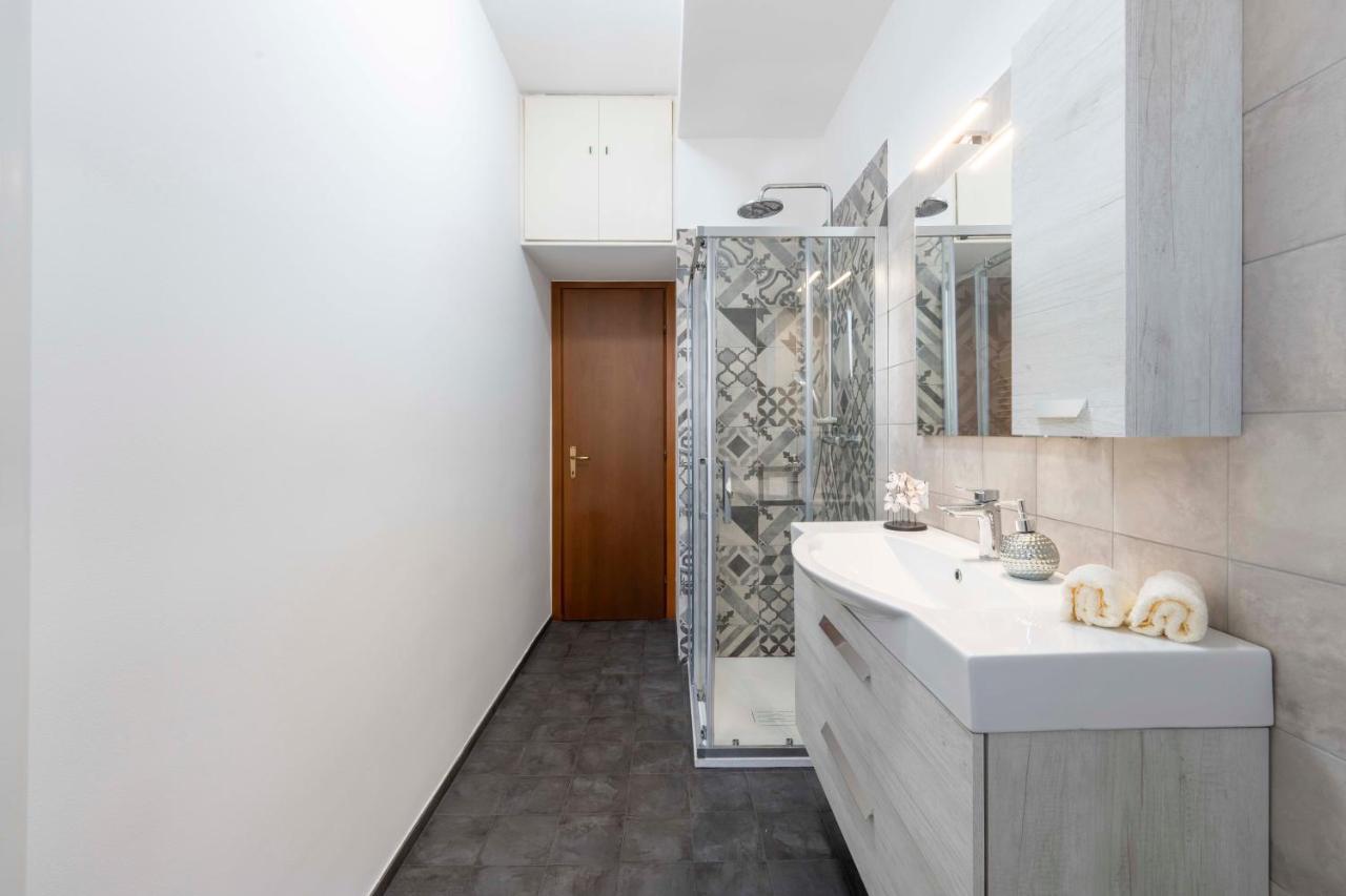 Terrazza Via Oglio 3 - Corso Lodi * Milano