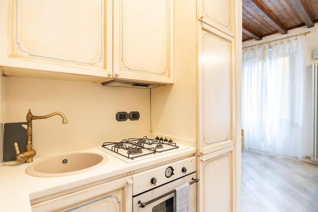 Colonne's Nest - Cozy And Silent With Ac Apartment *