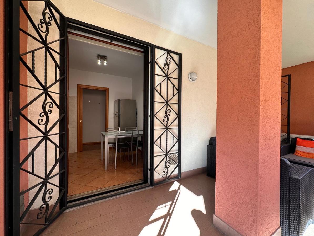 Bwr - Bilocale Con Terrazzo, Via Gonin Milano
