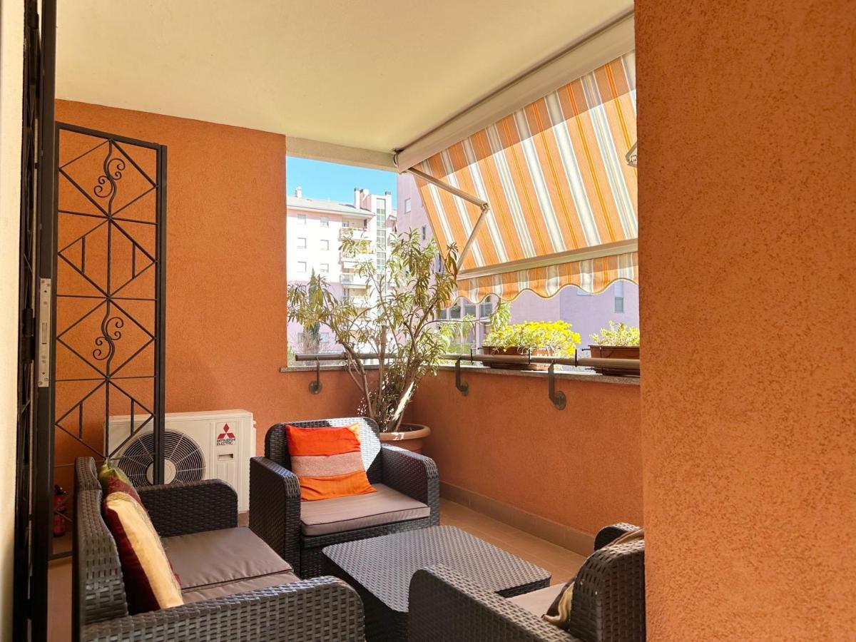 Bwr - Bilocale Con Terrazzo, Via Gonin Leilighet