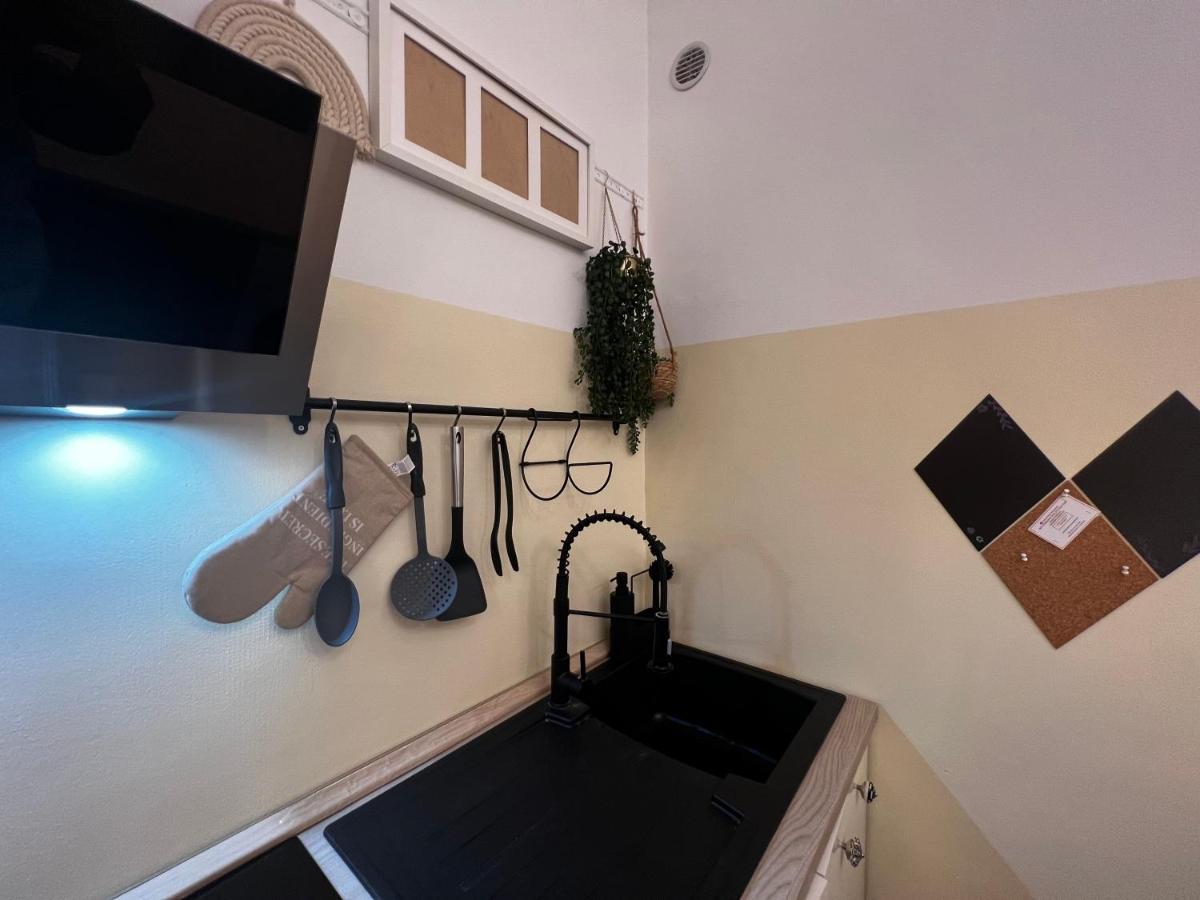 Regina Ai Navigli - Sky Tv, Wifi And Breakfast Box * Milaan