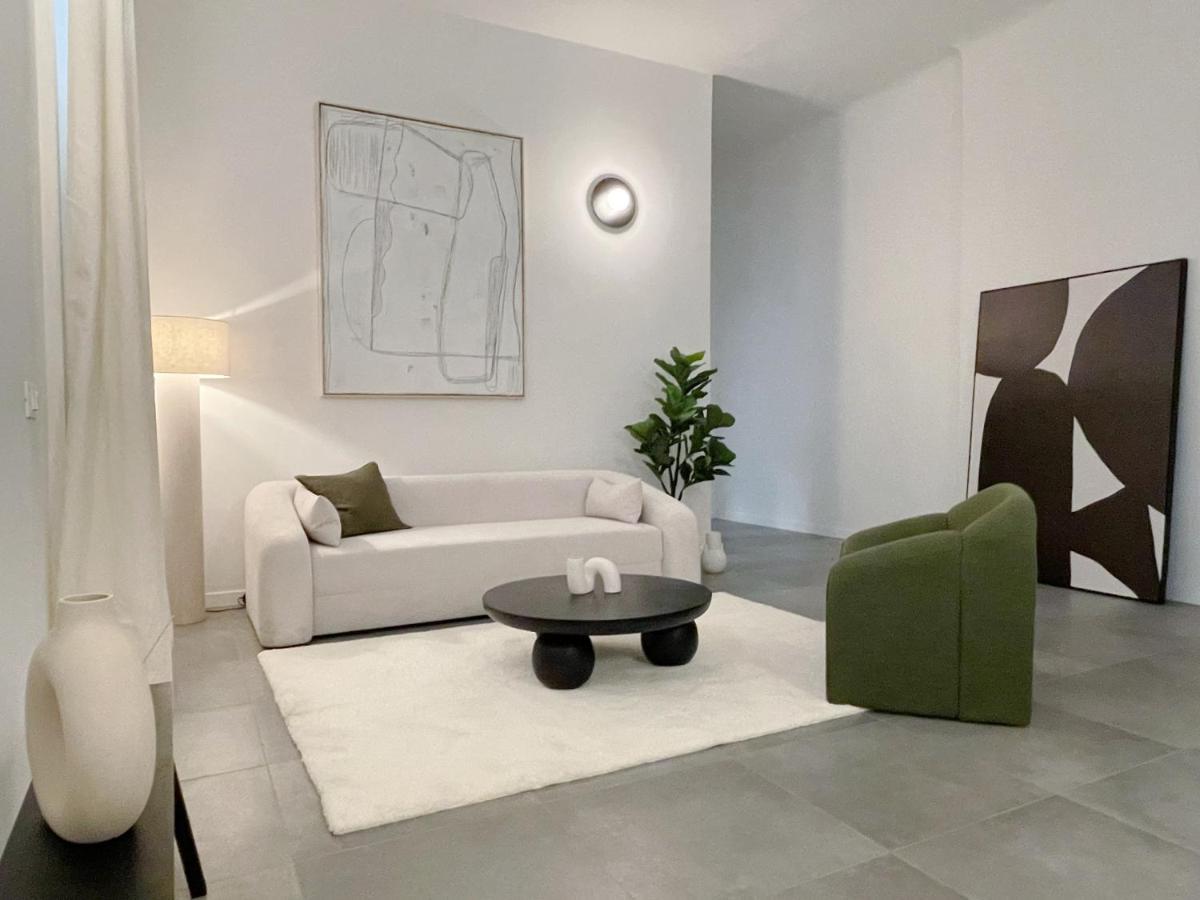 Casa Unica - Spacious & Contemporary - Bullona I Apartment Milan