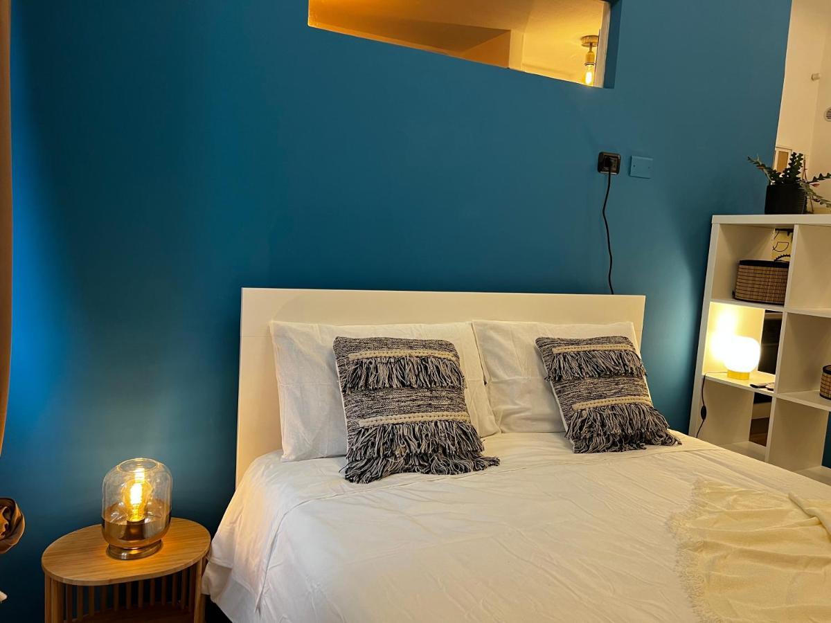 Appartement Regina Ai Navigli - Sky Tv, Wifi And Breakfast Box Milaan