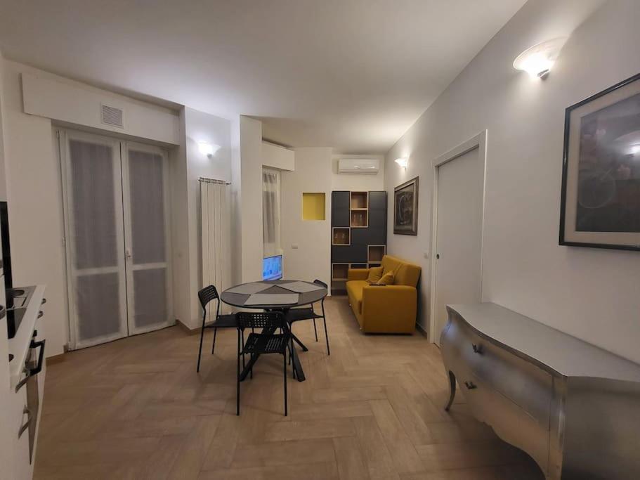 Splendido Bilocale! Via Crimea Apartment Milan