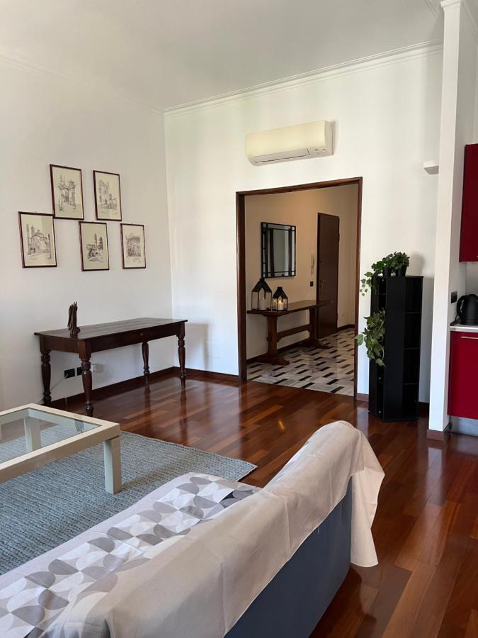 Apartment Rebecca's Collection: Repubblica Mailand