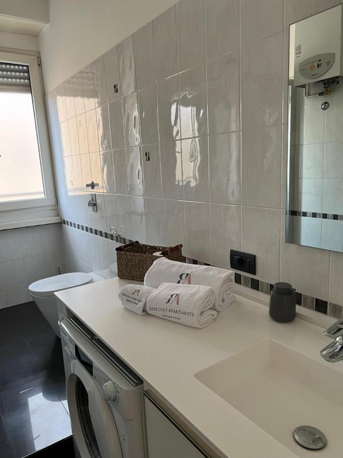 Rebecca's Collection: Repubblica Apartment *