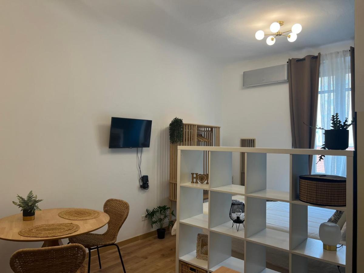 Regina Ai Navigli - Sky Tv, Wifi And Breakfast Box Milano