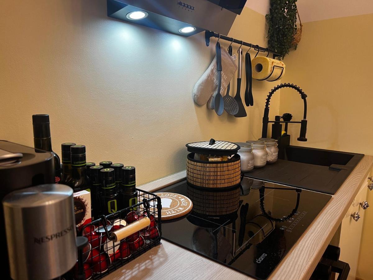 Appartamento Regina Ai Navigli - Sky Tv, Wifi And Breakfast Box *